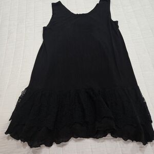 Black Sleeveless Casual Dress with Lace-Hem